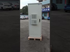 Vít thép không gỉ và hạt cho tăng cường khả năng chống ăn mòn 40U ngoài trời Telecom Cabinet với A