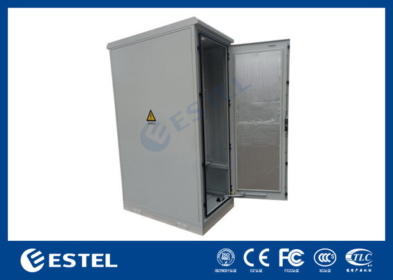 IP55 33U Tủ ngoài trời 1 Khu vực với kệ pin và phân phối điện
