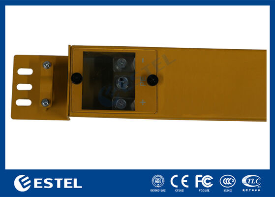 Smart Power Distribution Unit Rack Mount cung cấp quản lý điện với tích hợp điện áp và đồng hồ điện hiện tại để theo dõi chính xác