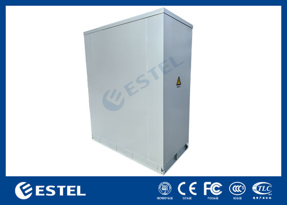 42U Hai khoang Phòng điện thoại ngoài trời 2400 × 1000 × 2100mm Khung tường duy nhất với khoang pin