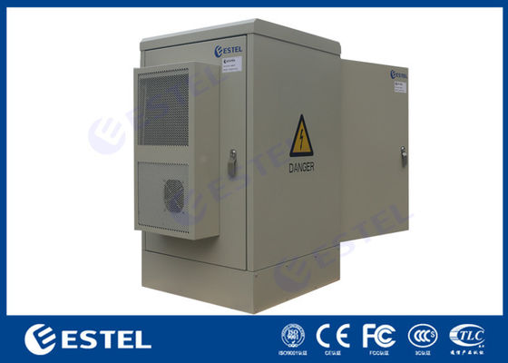 Hai cửa 16U IP65 Tủ Viễn thông Ngoài trời Gắn sàn với Máy điều hòa không khí để làm mát