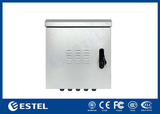 Tủ gắn cực 9U IP55 Đóng cửa viễn thông ngoài trời cho trạm cơ sở truyền thông